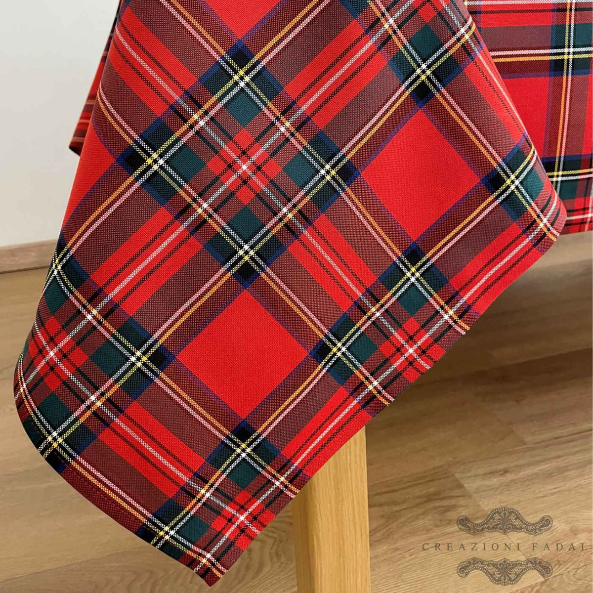 Tovaglia TextilDepot24 130x170 Cm | Tartan Rosso Quadri | 100% Poliestere | Alta Qualità Da Ristorante | Lavabile In Lavatrice E Asciugabile