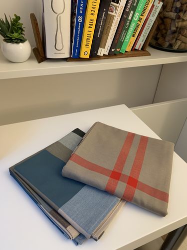 Bossi Tovaglia Scozzese Tortora Rosso Grigio Su Misura in Cotone: foto della recensione di Mirco R.