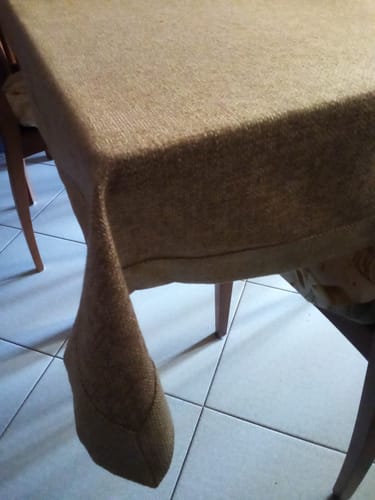 Copritavolo Elegante in Tessuto Pesante: foto della recensione di Germana F.